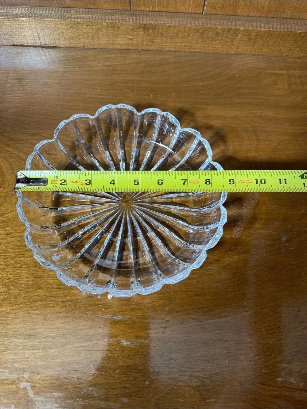 Stanley Clear Scalloped Glass Serving Bowl